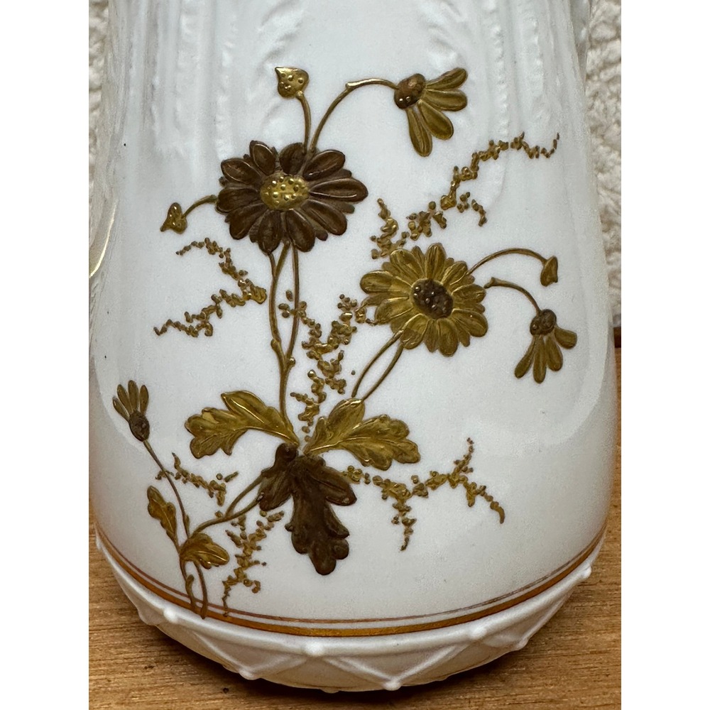 Vintage KT&K China Tall Coffee Pot / Chocolate Pot White Gold Floral Embossed - Picture 9 of 14